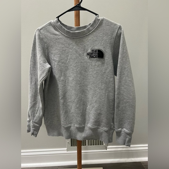 The North Face Heather Gray Women’s  Crewneck Embroidered Logo size XS - Picture 1 of 6